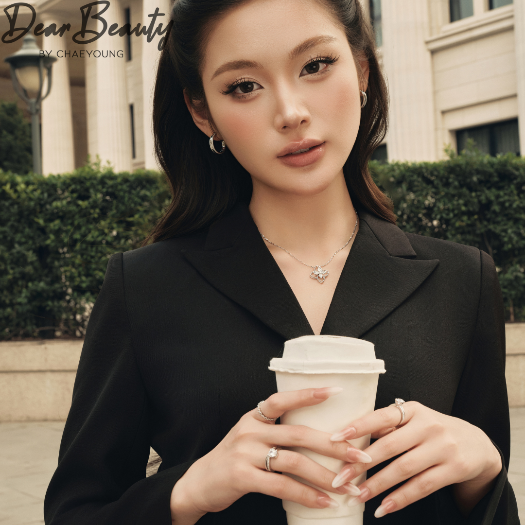 Myra Crisscross Solitaire Ring