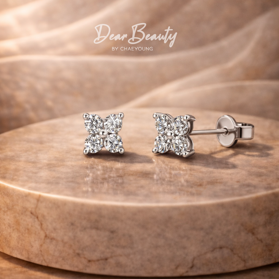 Luna Dainty Clover Ear Studs