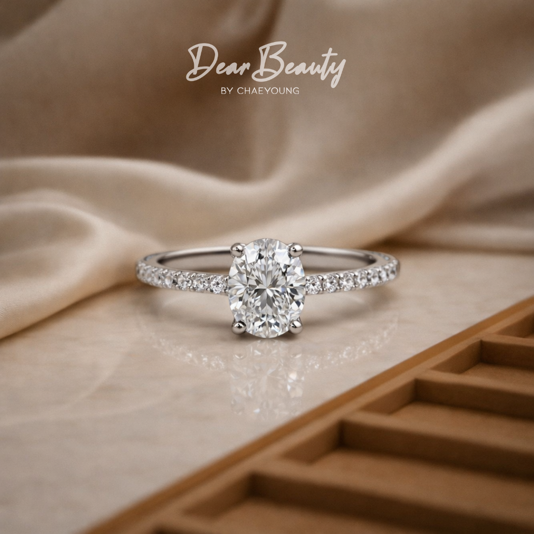 Middleton 2 Carat Oval Ring in Classic White