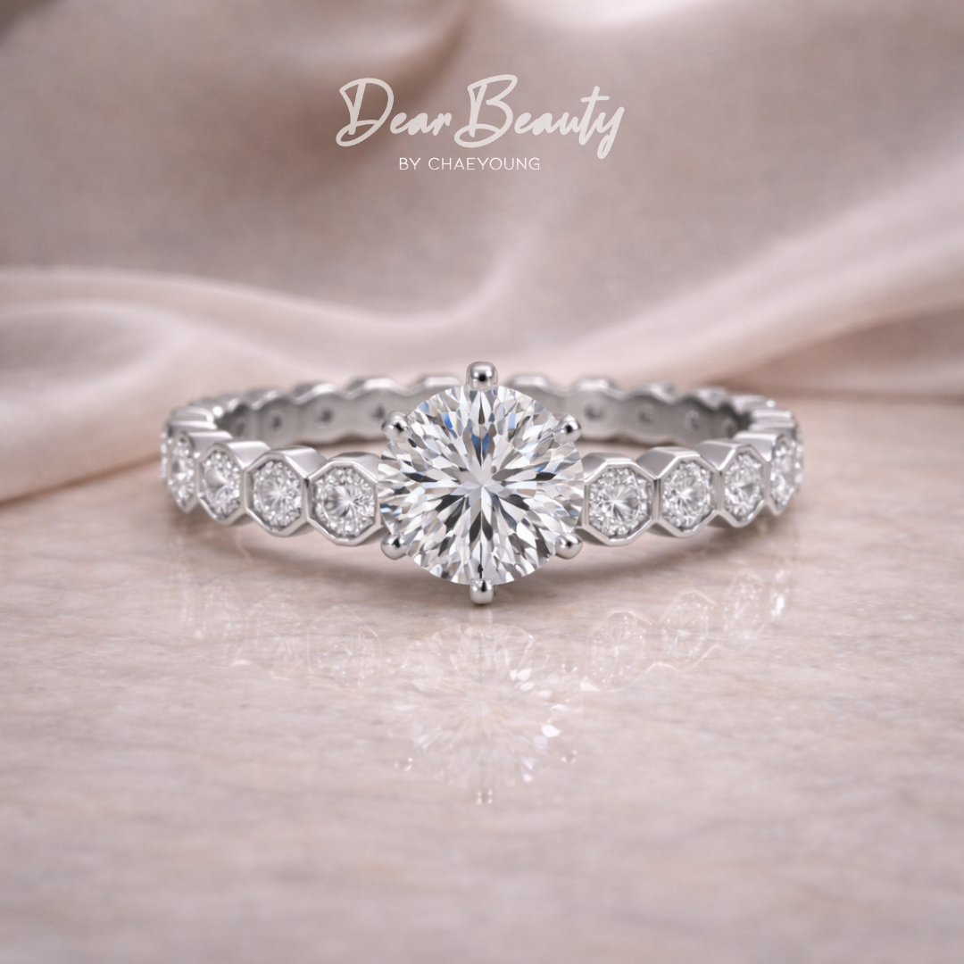 Mable 1 Carat Solitaire Hexagon Ring