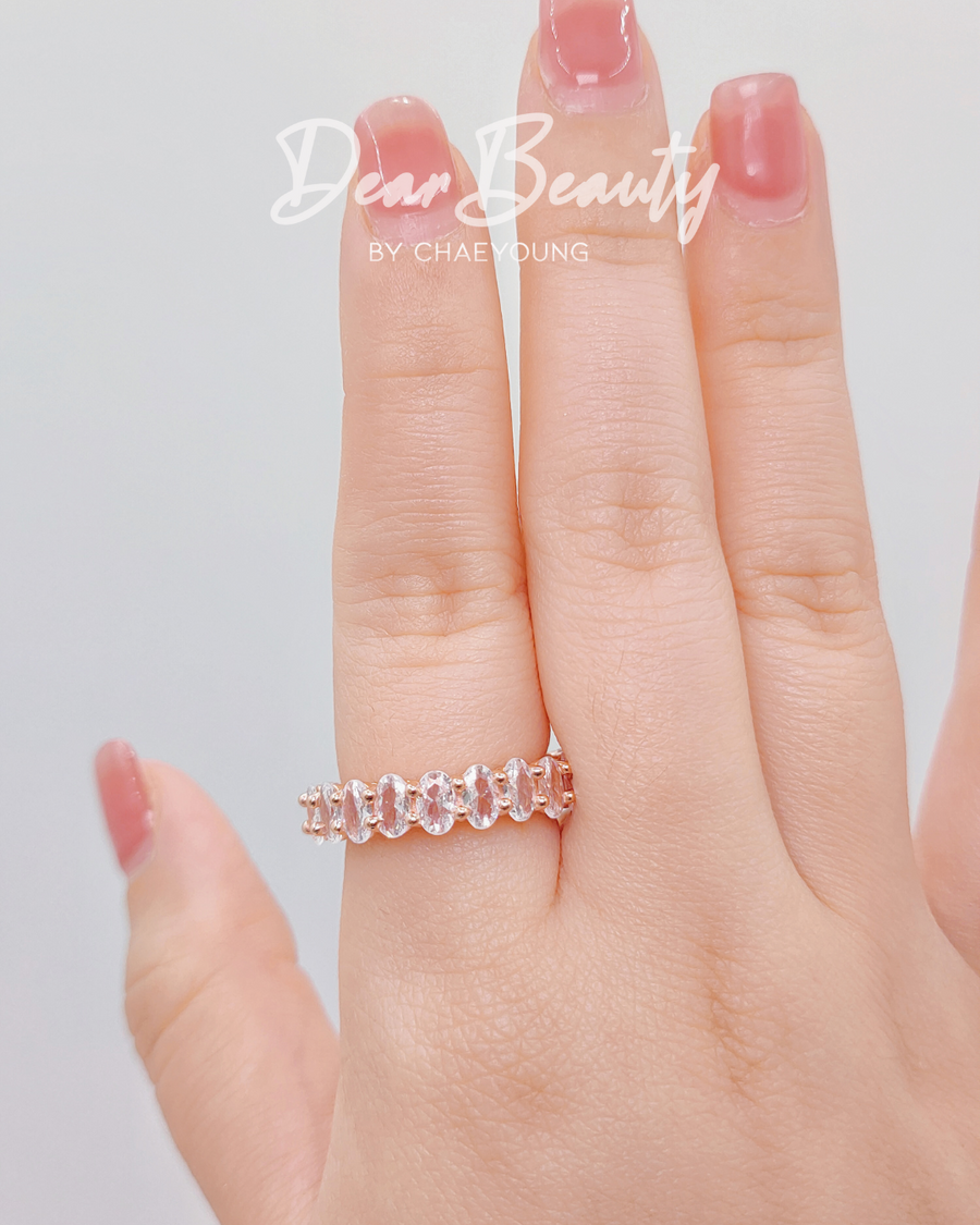 Vanessa Oval Eternity Ring (Rose Gold)