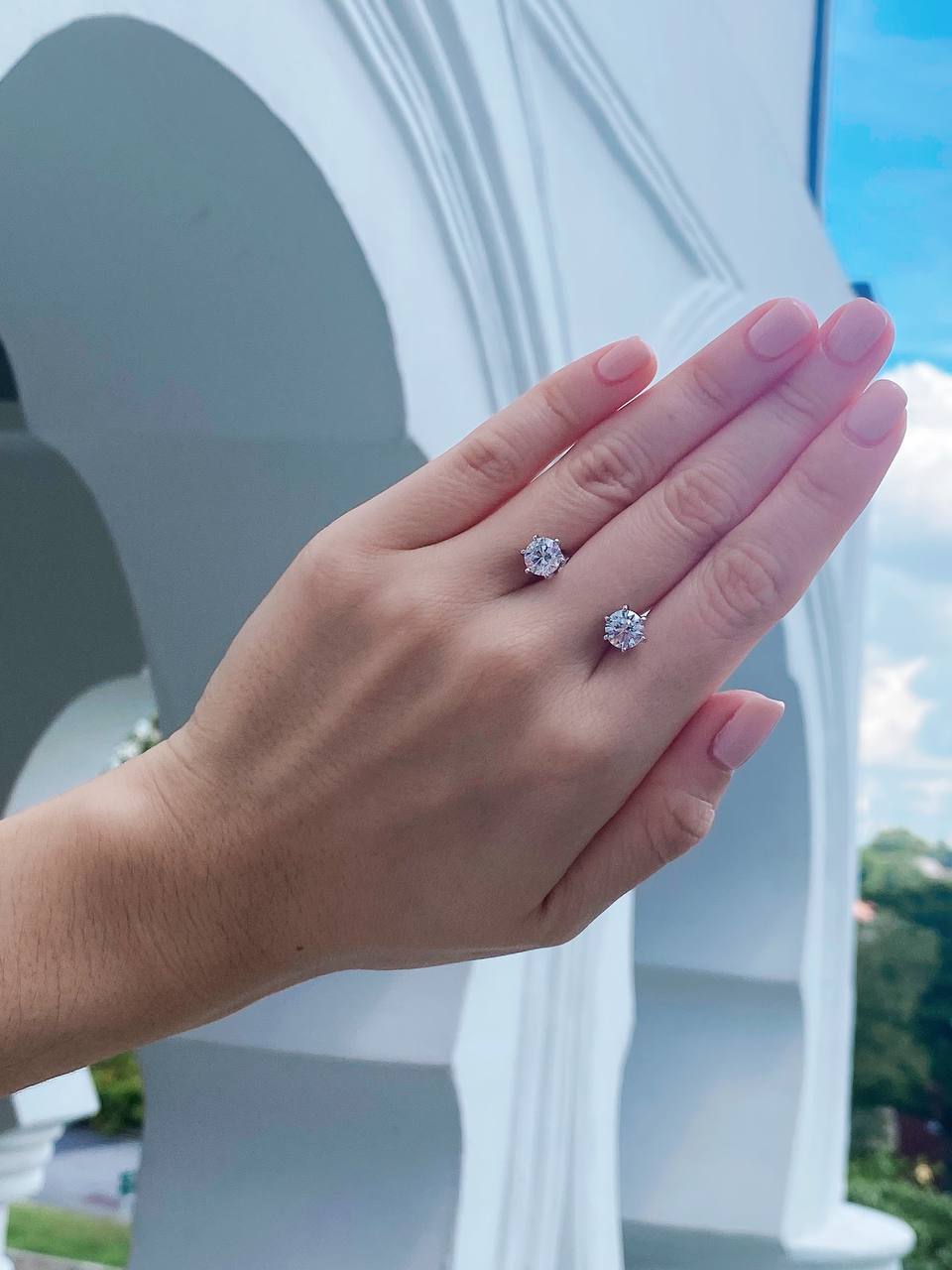 Martini Solitaire Studs (0.3 Carat - 2 Carat)