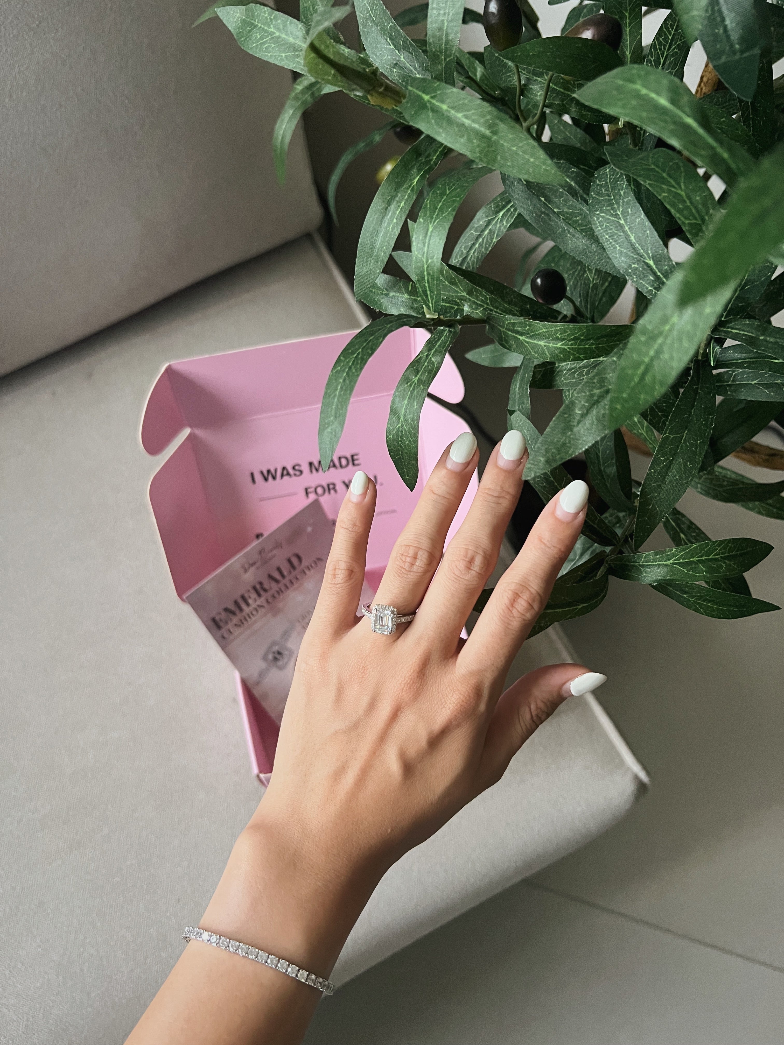 Giovanna 2 Carat Emerald Cushion Ring – Dear Beauty