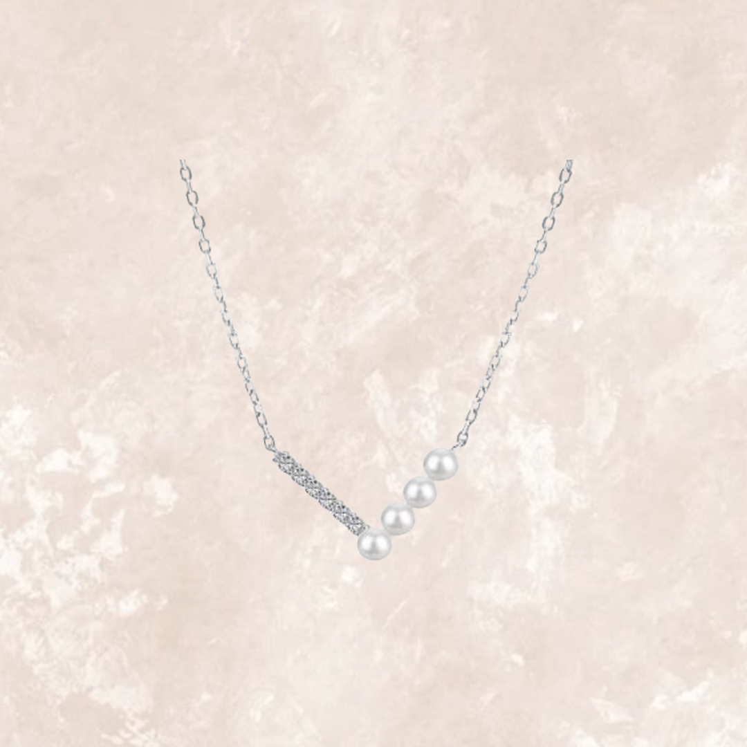 Maple V Pearl Necklace