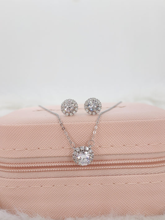Gift of Joy - Solitaire Halo Set