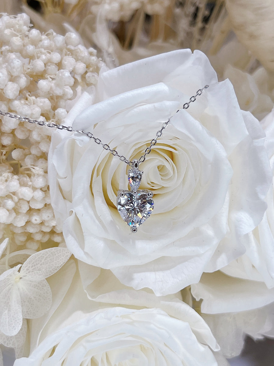 Lovelle 2 Carat Hearts Necklace (length: 39.5cm - 45cm)