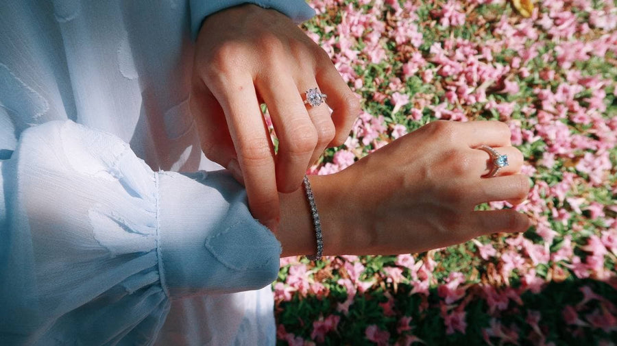 Middleton 2 Carat Oval Ring in Classic White